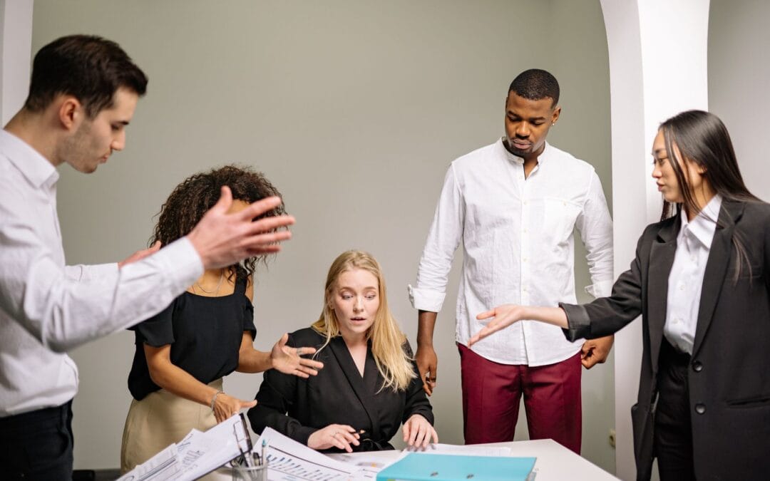 Subtiele uitsluiting op het werk wordt vaak pas laat herkend